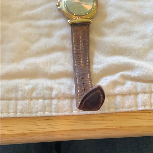 Anne Klein Women's Gold and Brown Watch. B5 - Picture 4 of 7